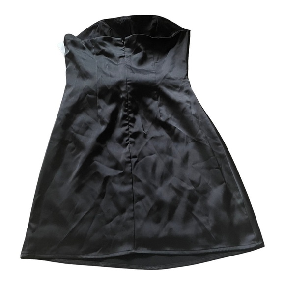 wayf Strapless Minidress In Black - Picture 6 of 10
